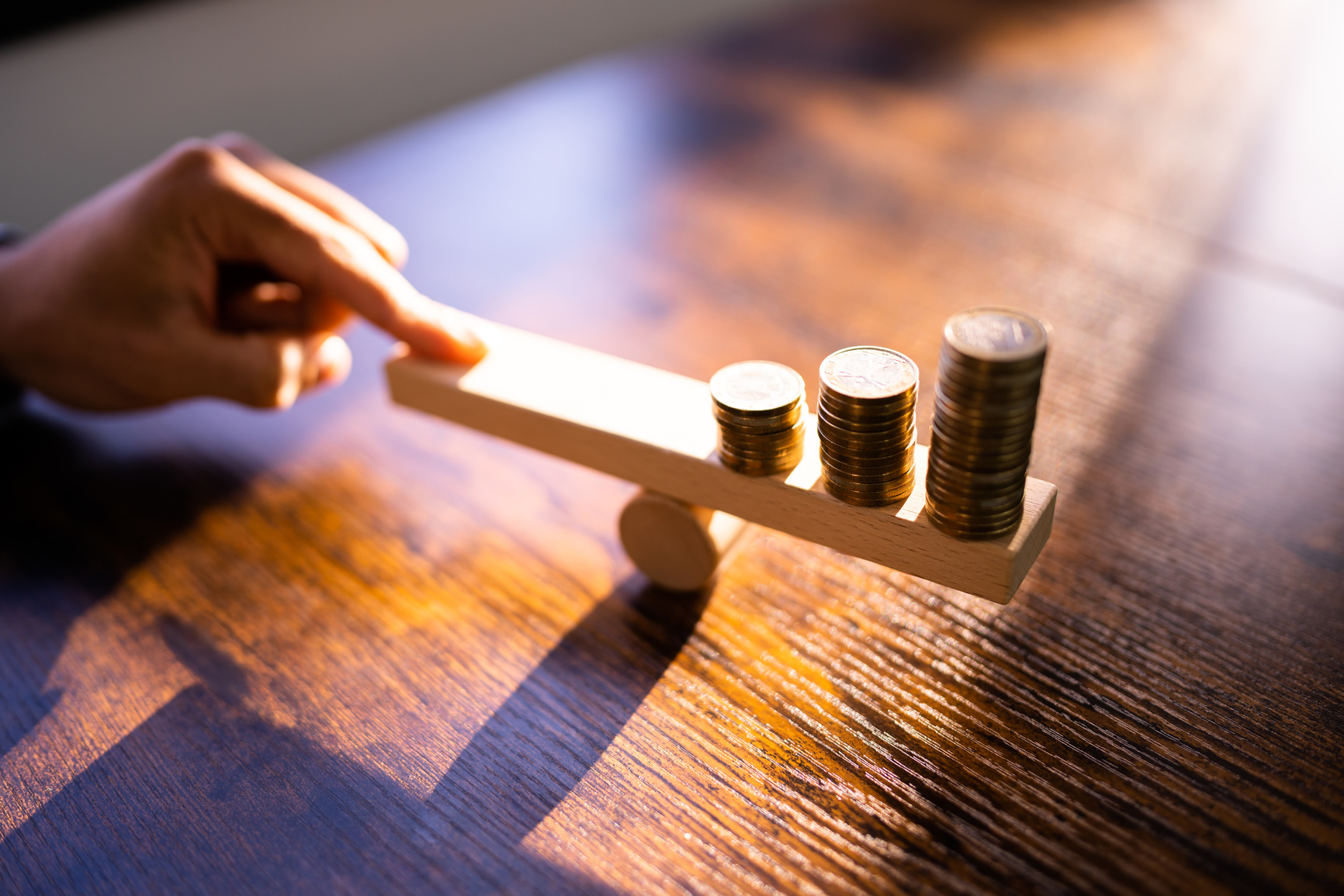 Money Leverage And Economy Balance